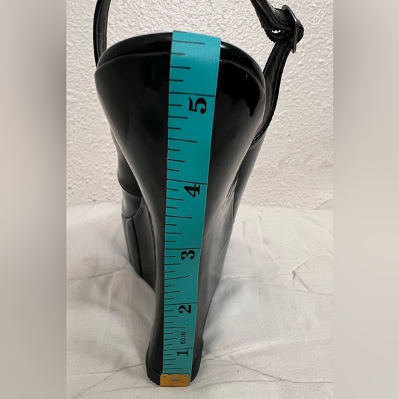 EUC Madden Girl Superb Black Patent Leather Platform Heels size 10 - Picture 8 of 12